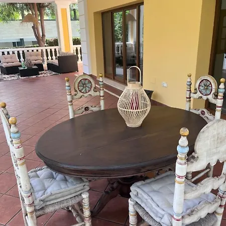 Imperial - Chalet Independiente En *